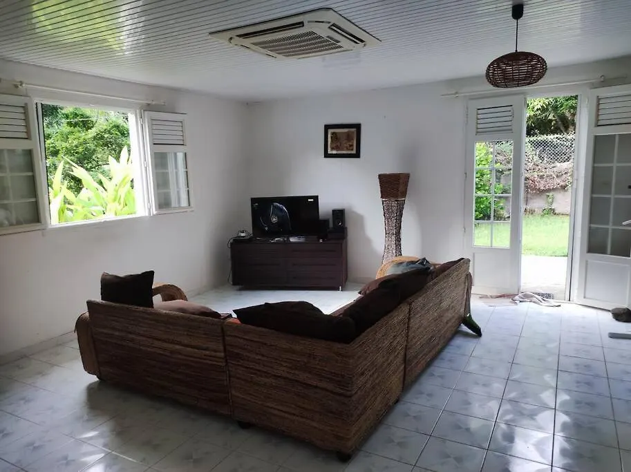 Villa Familiale Avec Piscine Le Marin